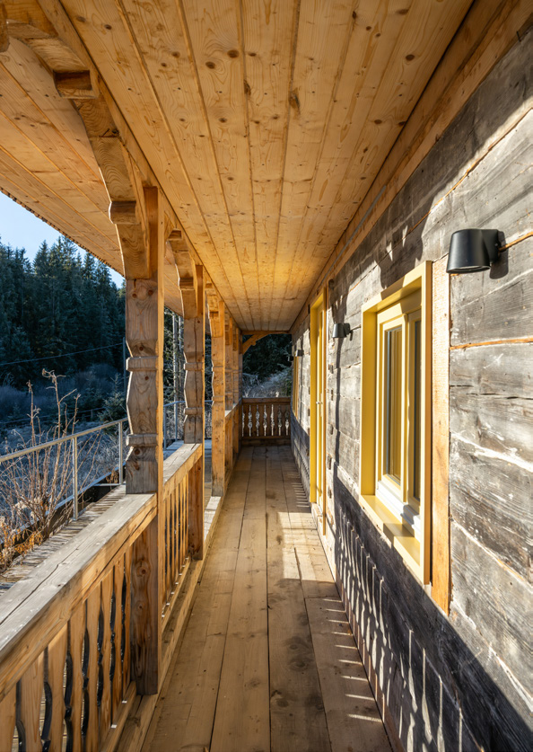 L2 · Porch